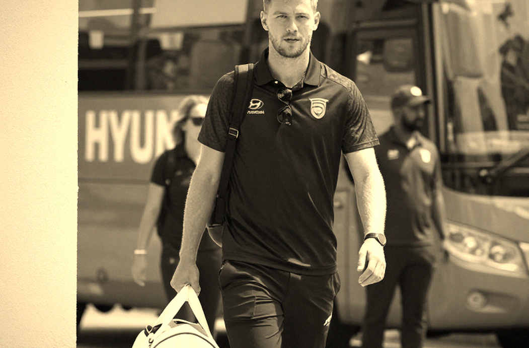 Windhoek’s Repeated Recipe: 316/7, and Ireland’s First Thirteen Overs Windhoek’s Repeated Recipe: 316/7, and Ireland’s First Thirteen Overs