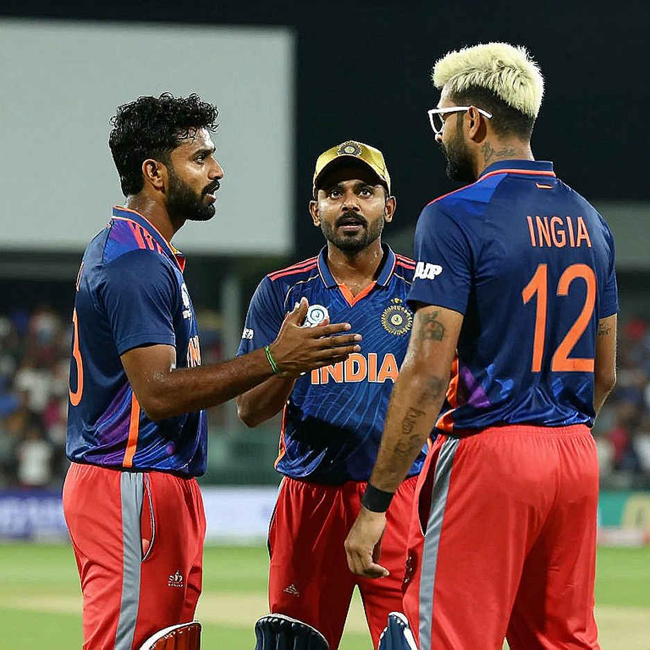 भुवनेश्वर कुमार की वापसी: चार साल का खाली कॉलम और आईपीएल की सीढ़ी भुवनेश्वर कुमार की वापसी: चार साल का खाली कॉलम और आईपीएल की सीढ़ी