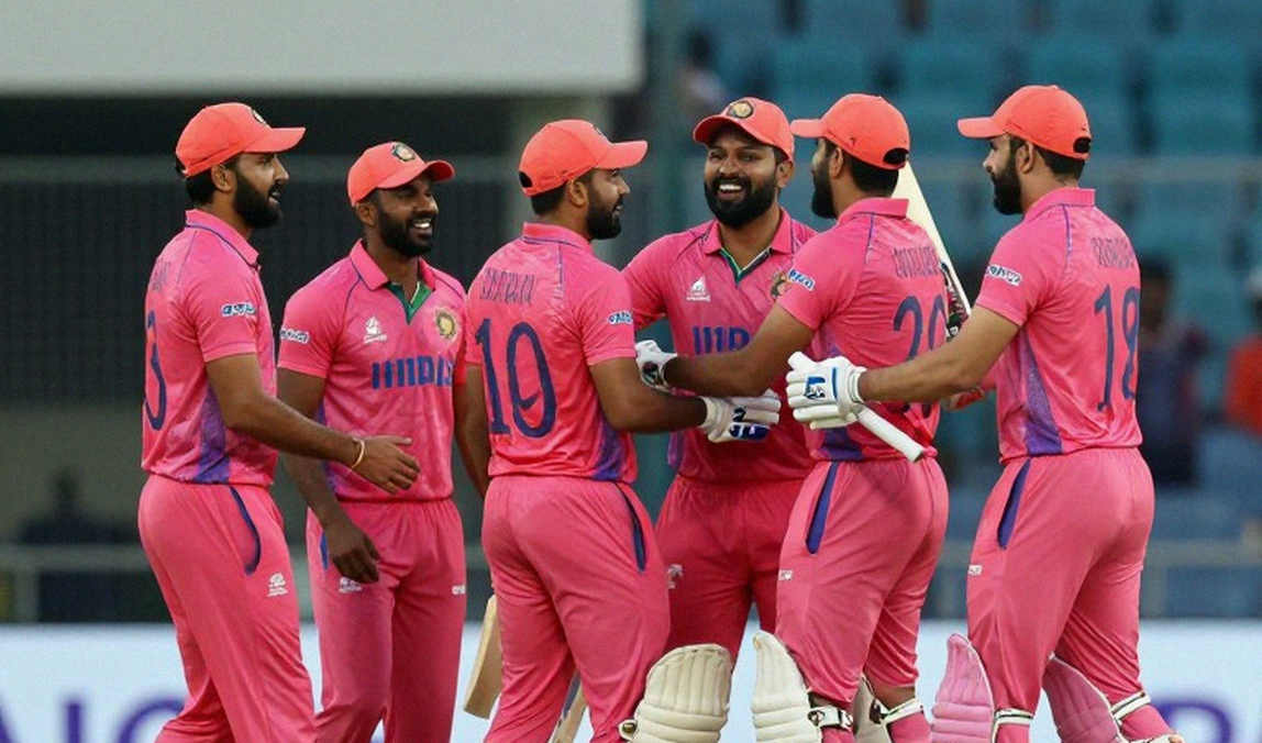 औकिब नबी पहले तीन वनडे के लिए भारतीय दस्ते में शामिल, गिल और अय्यर के बीच बंटी कप्तानी